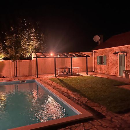 Villa Pistan Murvica  ภายนอก รูปภาพ